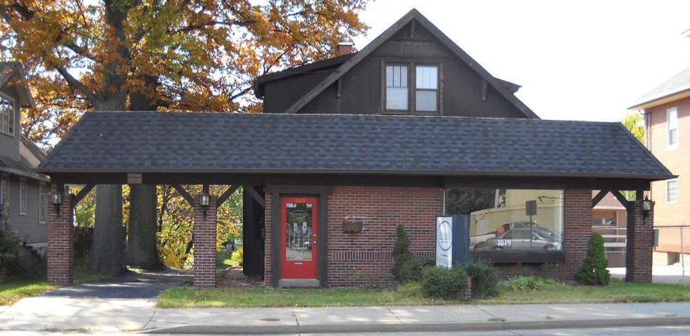 Primary Photo Of 1049 First Capitol Dr, Saint Charles Freestanding For Lease