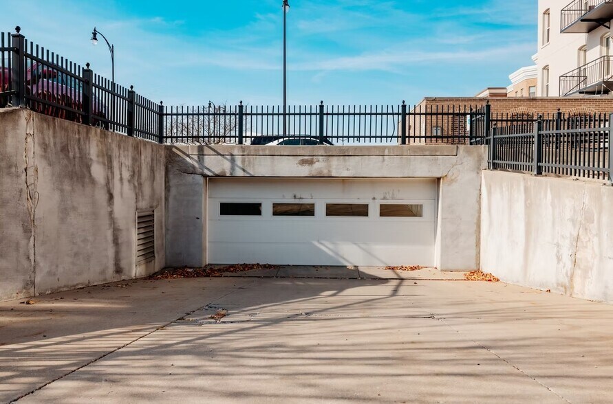 More Photos Of 444 E Grand Ave, Beloit Apartments For Lease