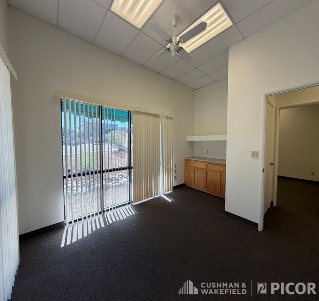 More Photos Of 7941 E Lakeside Pky, Tucson Unknown For Lease