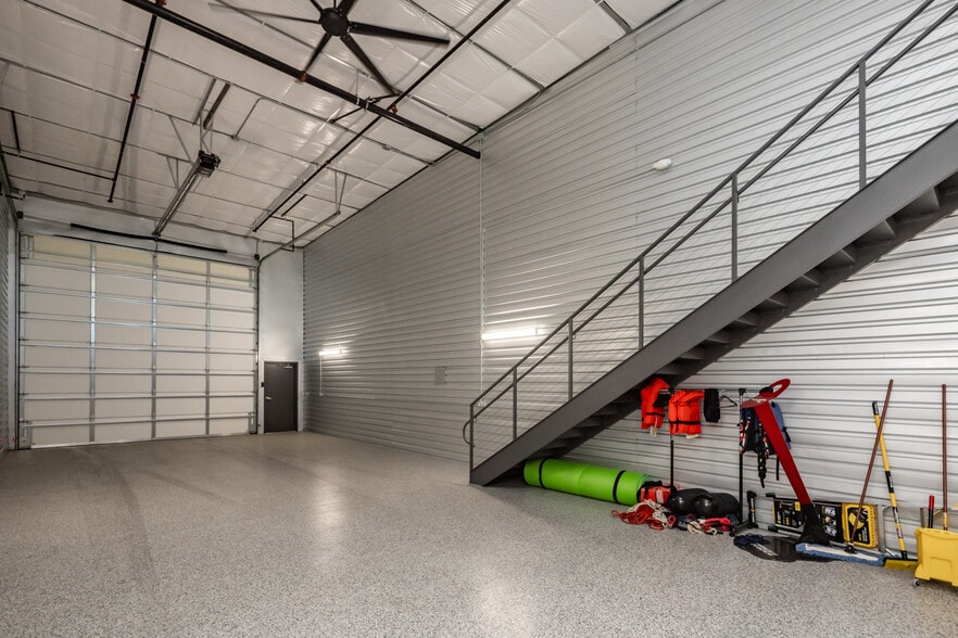 More Photos Of 3204 Sweetwater Ave, Lake Havasu City Self Storage For Sale