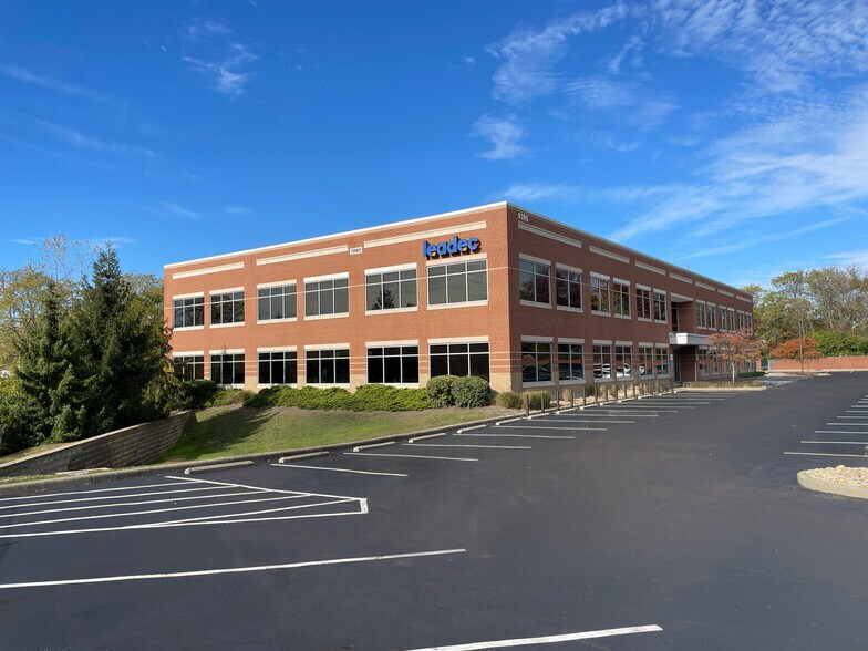 More Photos Of 9395 Kenwood Rd, Blue Ash Medical For Lease