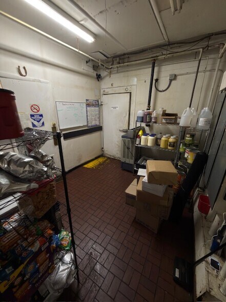 More Photos Of 1256 Columbus Rd, Granville Restaurant For Sale