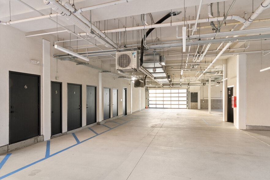 More Photos Of 2015 Albatross St, San Diego Apartments For Sale