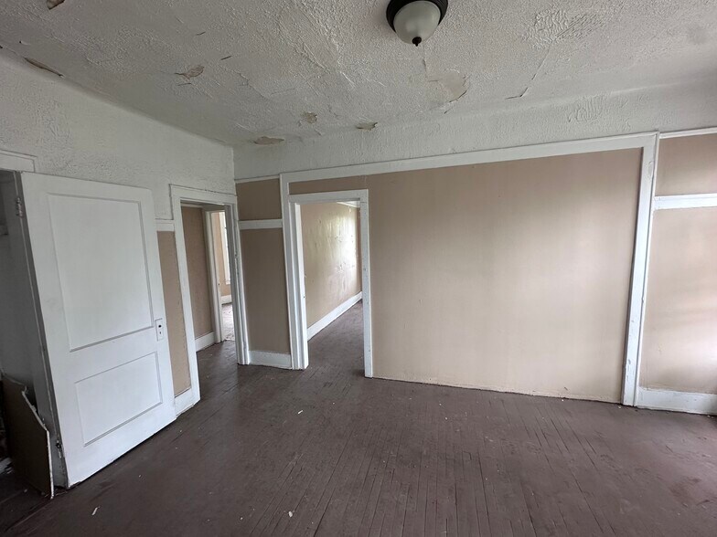 More Photos Of 2360 W Grand Blvd, Detroit Apartments For Sale