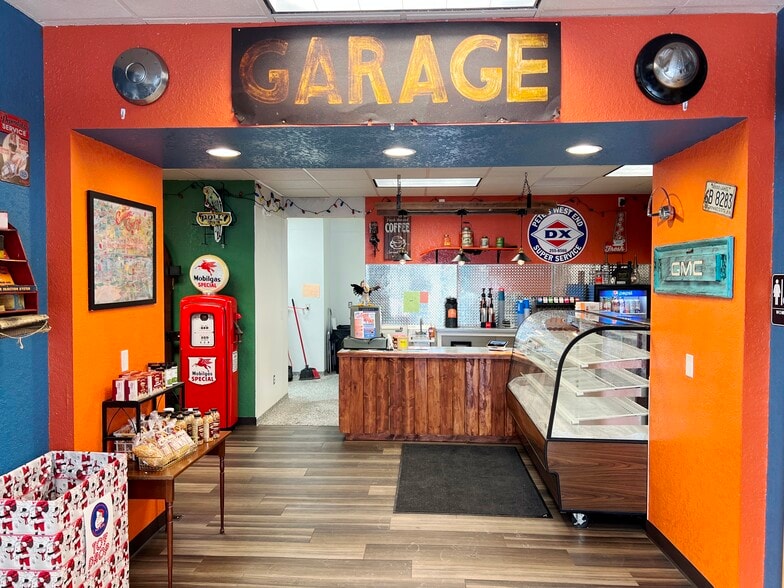 More Photos Of 221 4th St, Ironton Freestanding For Sale