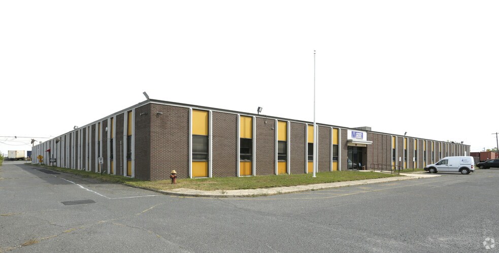 Primary Photo Of 400 Middlesex Ave, Carteret Manufacturing For Sale