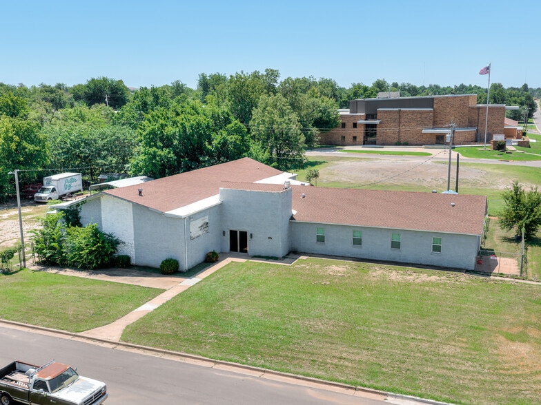 Primary Photo Of 700 SE Binkley St, Oklahoma City Specialty For Sale