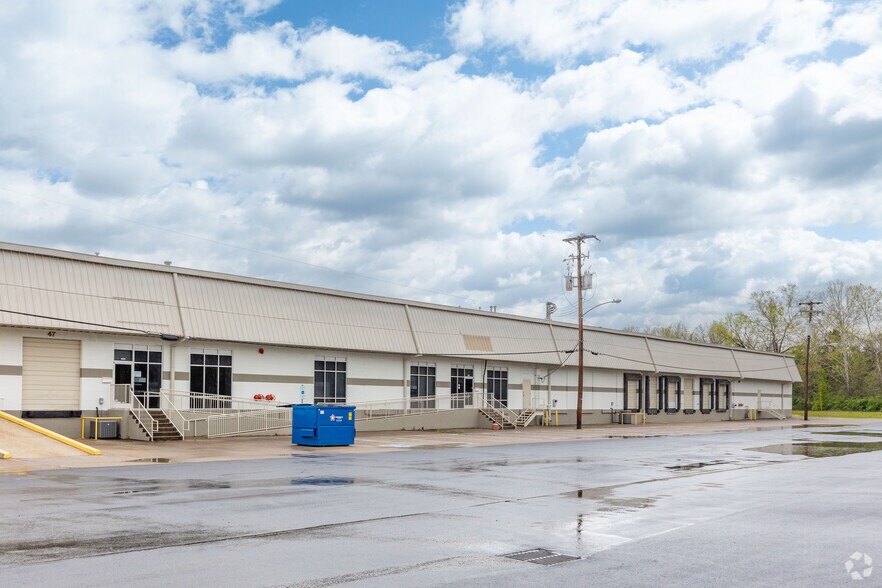 More Photos Of 601-629 Space Park S Dr, Nashville Distribution For Lease