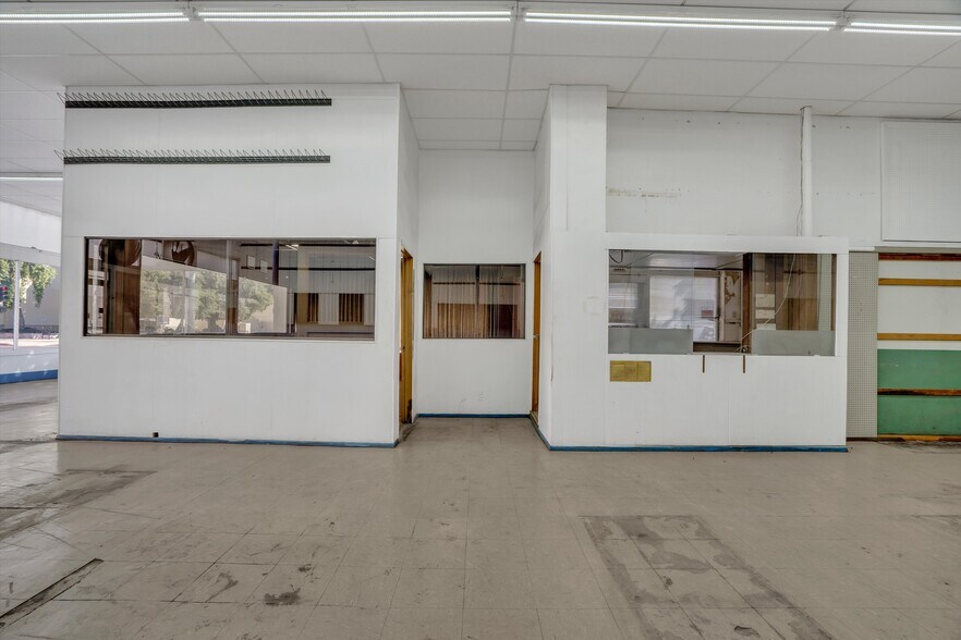 More Photos Of 1020 H St, Modesto General Retail For Sale