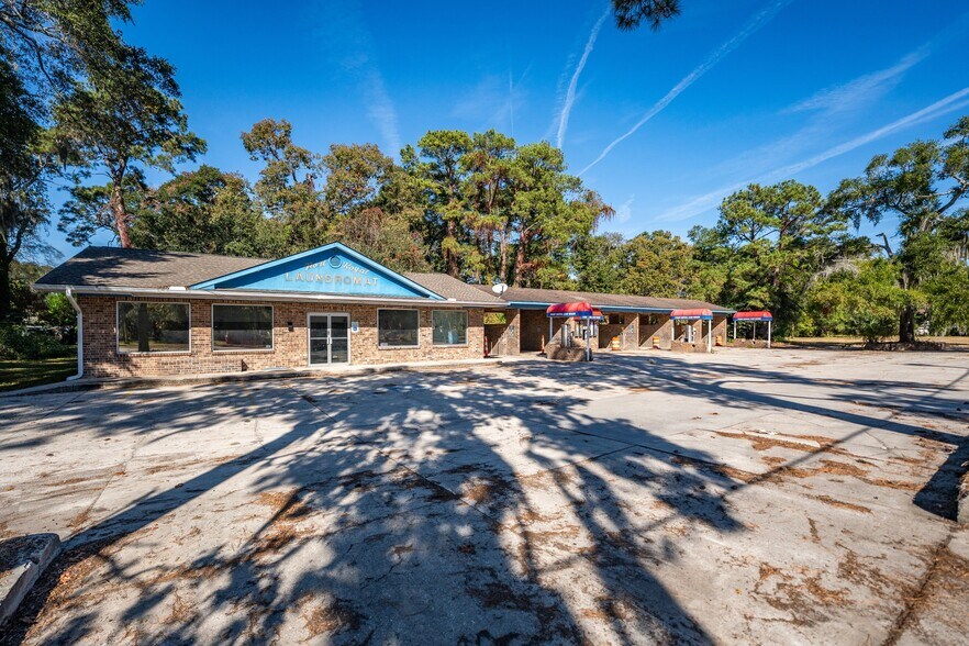 More Photos Of 1810 Ribaut Rd, Port Royal Convenience Store For Sale