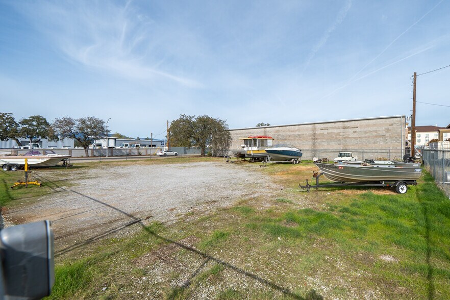 More Photos Of 5830 Caterpillar rd, Redding Industrial For Sale