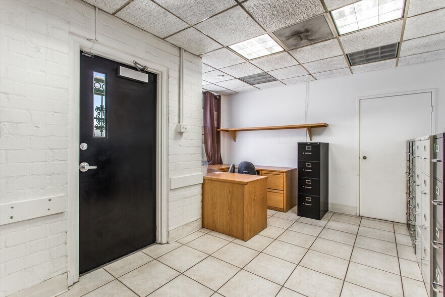 More Photos Of 358 N 6th St, Colton Warehouse For Sale