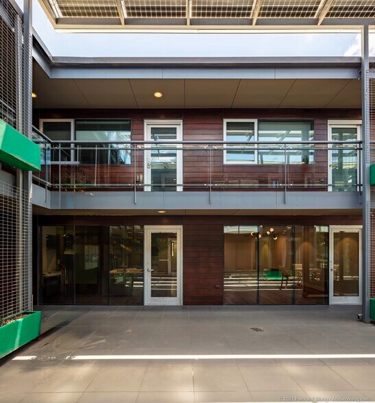 More Photos Of 904 West Ave, Austin Office Residential For Sale