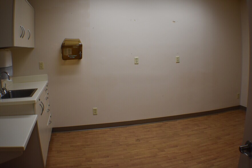 More Photos Of 2400 Wayne Memorial Dr, Goldsboro Medical For Lease