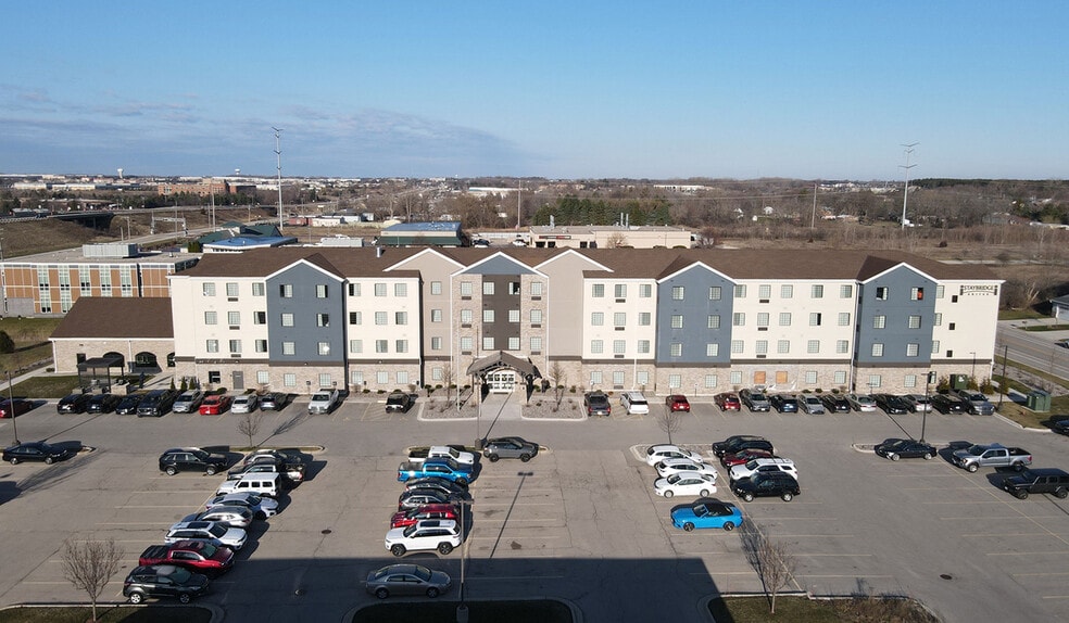 More Photos Of 7418 Washington Ave, Mount Pleasant Hotel For Sale