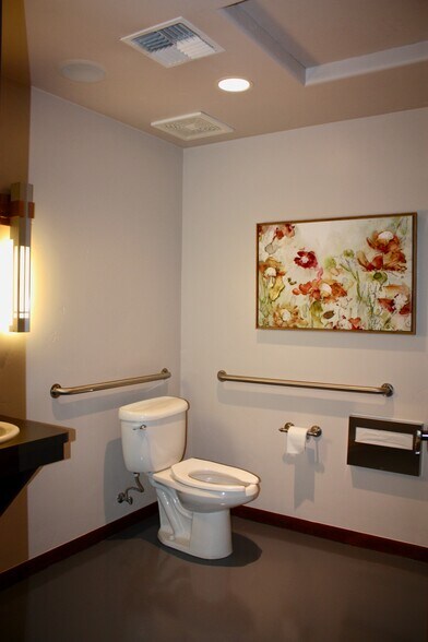 More Photos Of 650 Sierra Rose Dr, Reno Medical For Sale