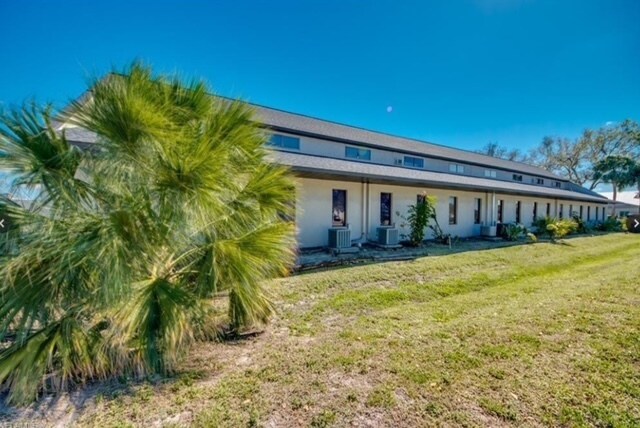 More Photos Of 5235 Ramsey Way, Fort Myers Office For Sale