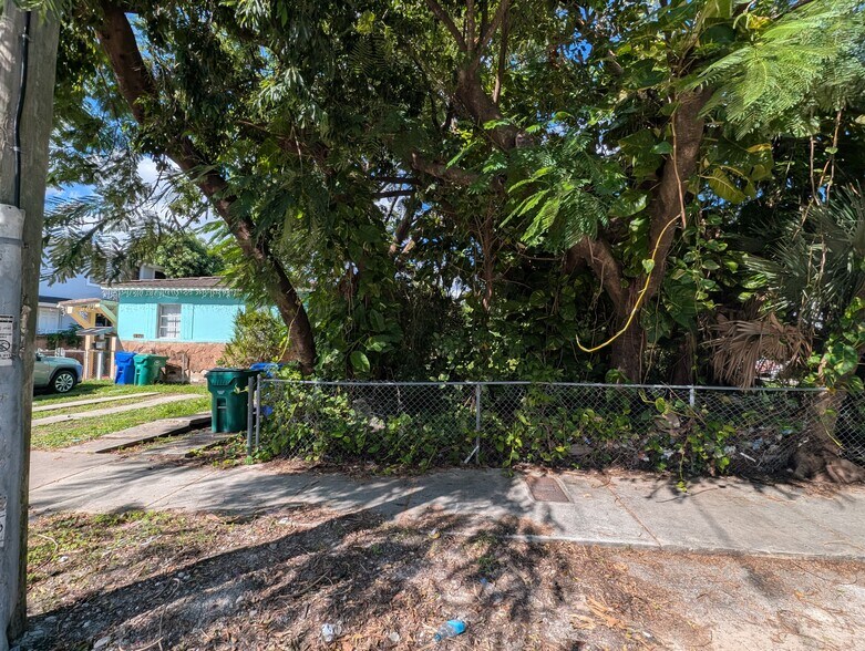 More Photos Of 1871 NW 18th Ter, Miami Apartments For Sale