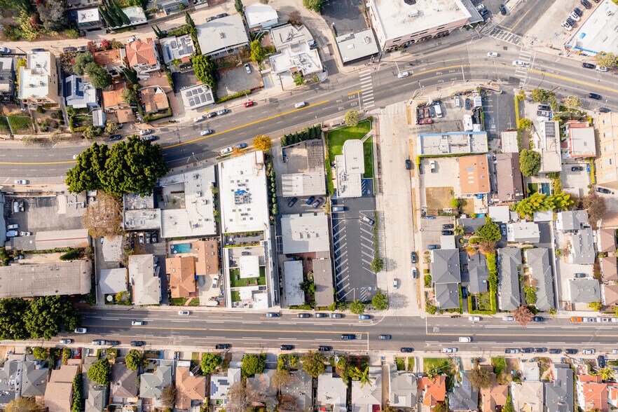 More Photos Of 2415 Griffith Park Blvd, Los Angeles Apartments For Sale