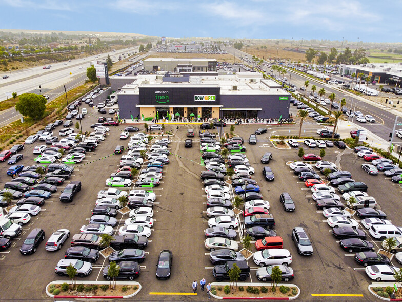 Primary Photo Of 16188 S Highland Ave, Fontana Supermarket For Sale