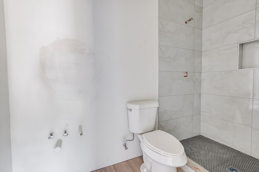 More Photos Of 504 O Connor Rd, Irving Multifamily For Sale