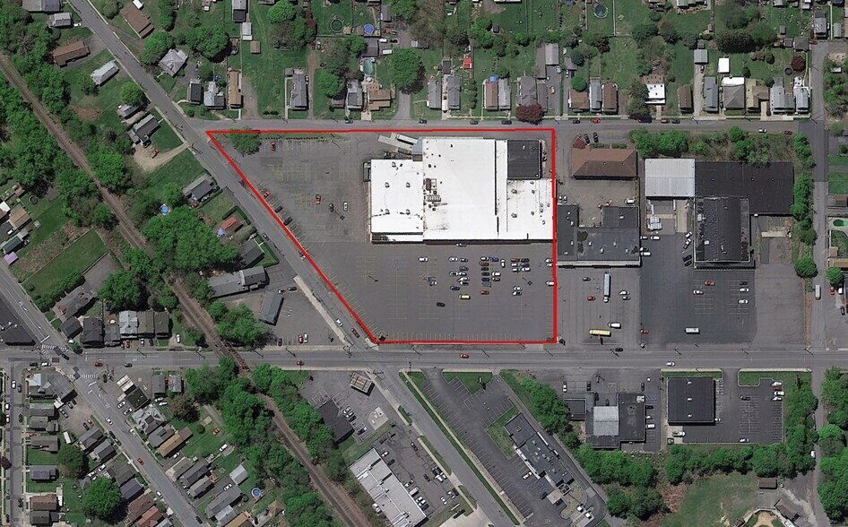 609615 Luzerne St, Scranton, PA 18504 For Lease