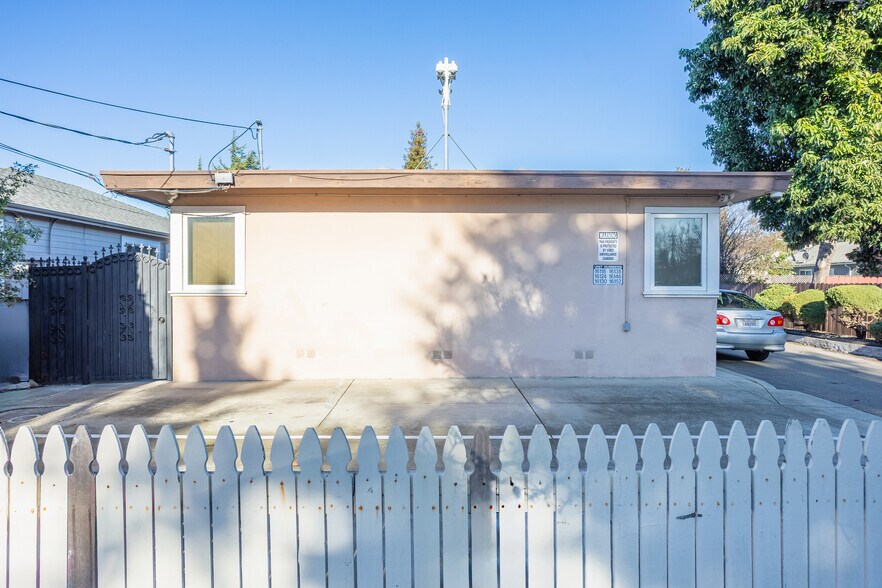 More Photos Of 16118-16152 Mateo St, San Leandro Apartments For Sale