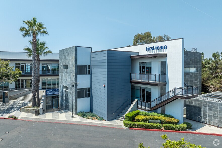 More Photos Of 32451 Golden Lantern St, Laguna Niguel Office For Lease