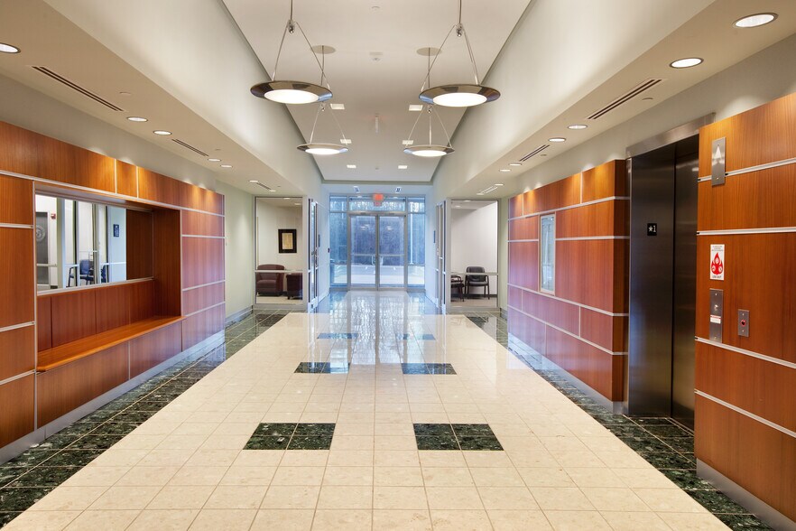 More Photos Of 3850 Fettler Park Dr, Dumfries Office For Lease
