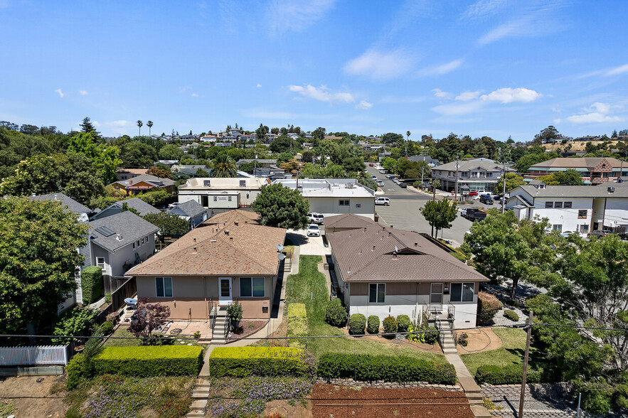 Primary Photo Of 385 E L St, Benicia Apartments For Sale