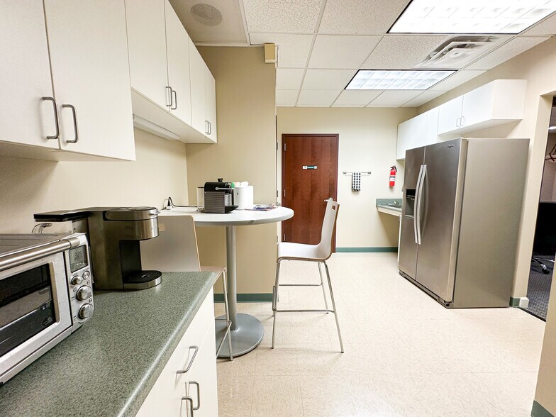 More Photos Of 207 W Millbrook Rd, Raleigh Office For Lease