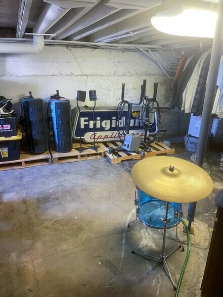 More Photos Of , Batavia Unknown For Sale