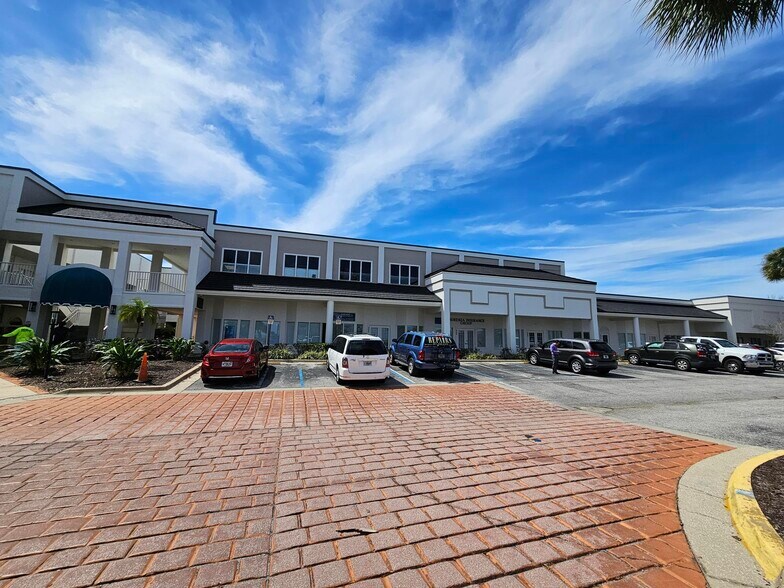 More Photos Of 218-384 Wilshire Blvd, Casselberry Office For Lease