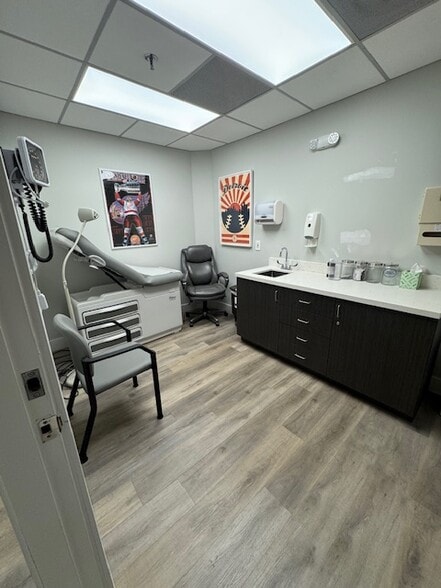More Photos Of 900 NE 26th Ave, Fort Lauderdale Medical For Lease