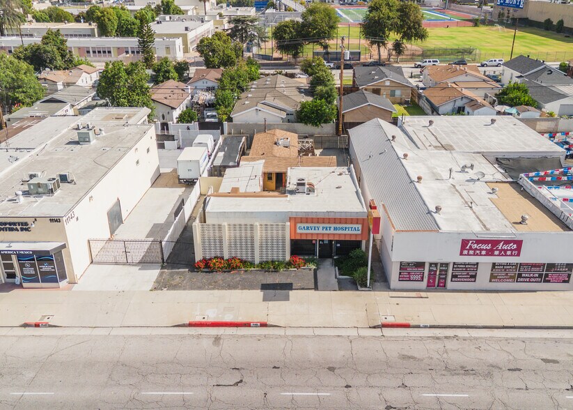 More Photos Of 11149 Garvey Ave, South El Monte Veterinarian Kennel For Sale