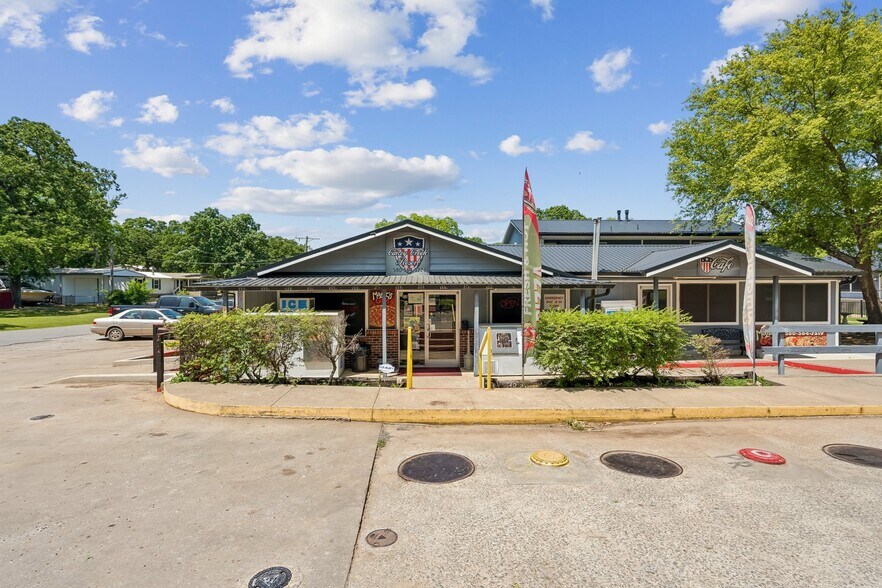 More Photos Of 8848 Soldier Creek Rd, Kingston Hotel For Sale