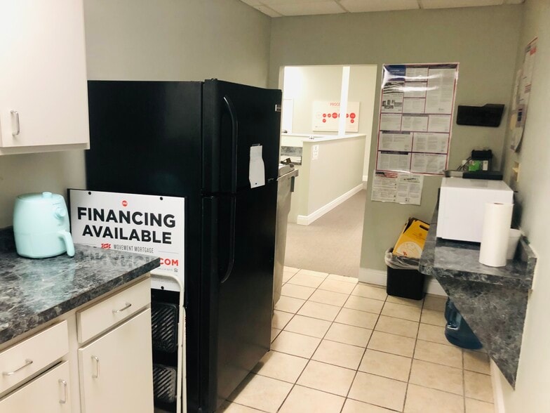 More Photos Of 3525 N Causeway Blvd, Metairie Office For Lease