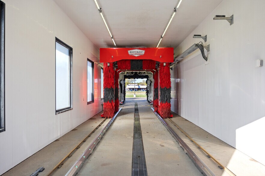 More Photos Of 655 S US Highway 131, Three Rivers General Retail For Sale