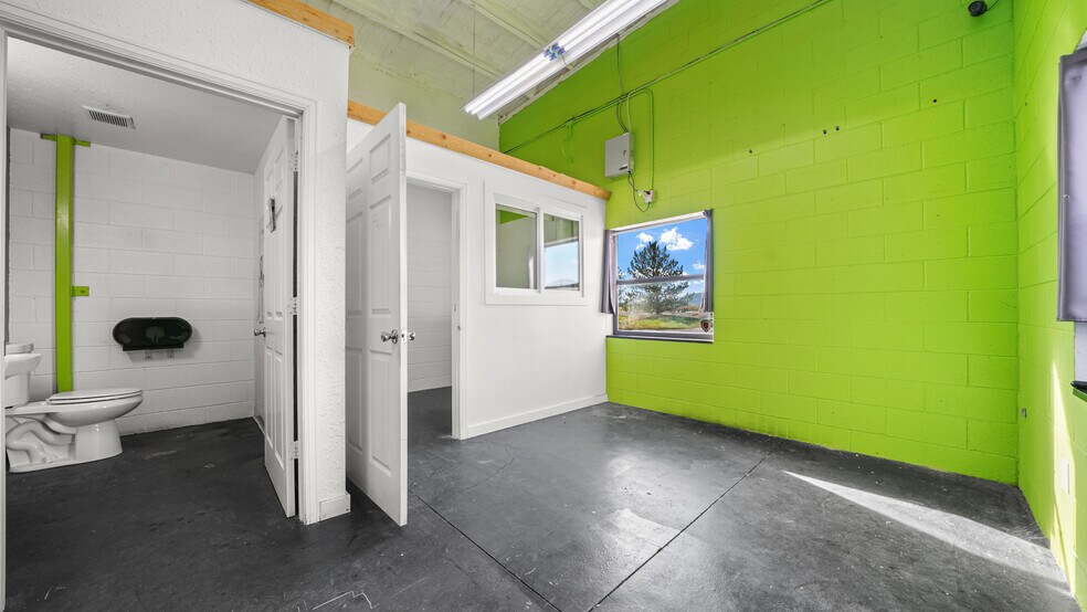 More Photos Of 743 Highway 6 & 50, Fruita Distribution For Lease