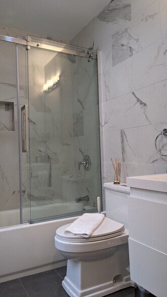More Photos Of 512-520 Grant Ave, San Francisco Apartments For Sale