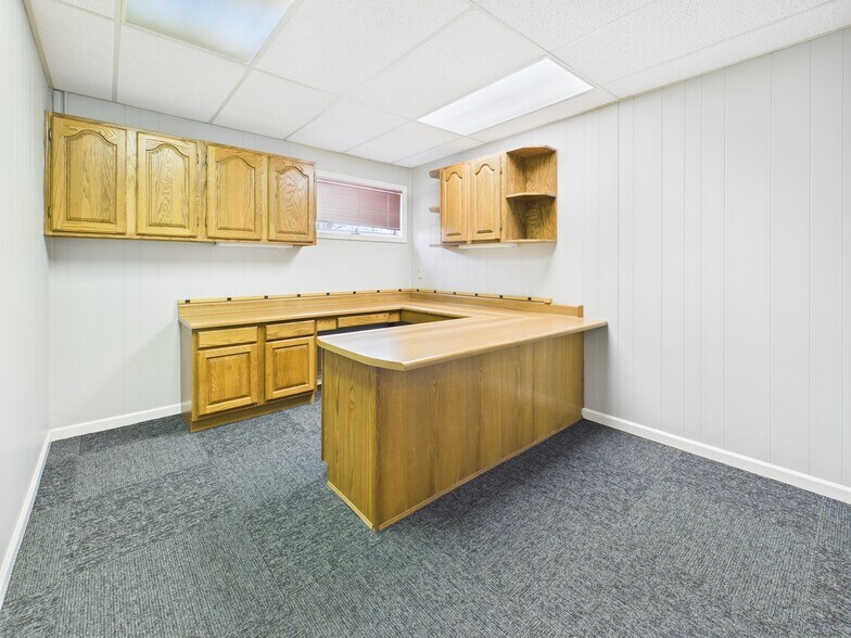 More Photos Of 427 Memorial Dr, Greenville Office For Lease