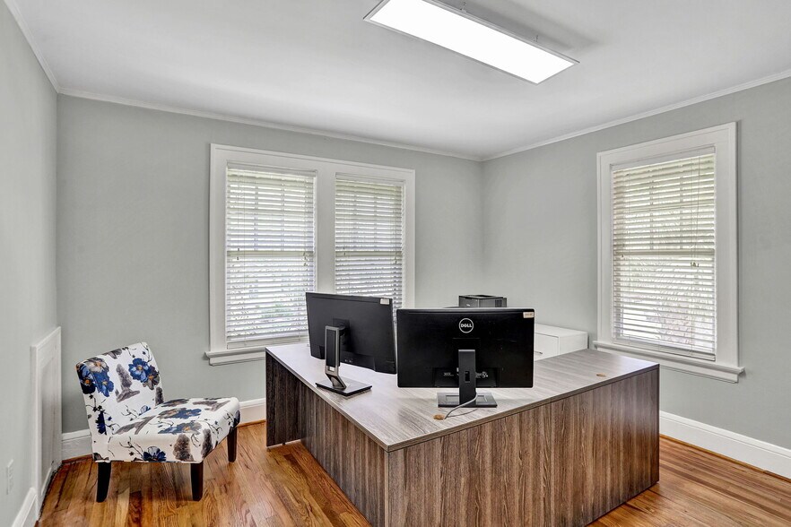 More Photos Of 2258 Riverside Ave, Jacksonville Office For Sale