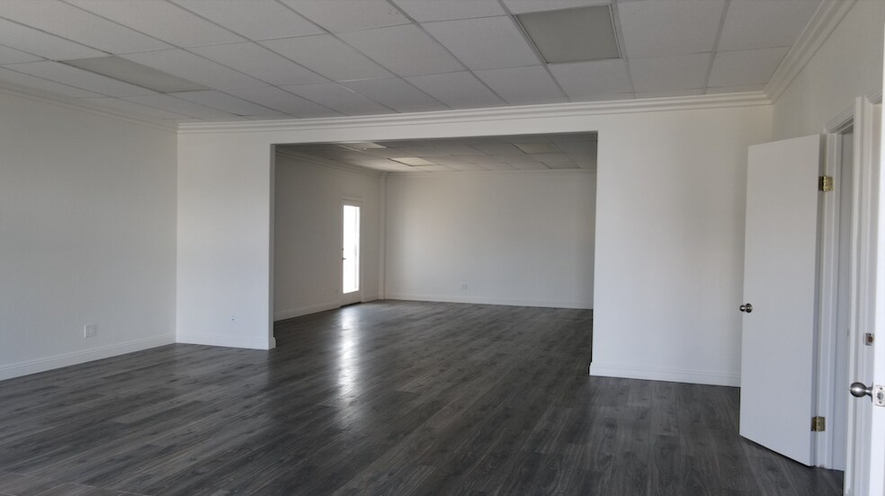 More Photos Of 116 S Broadway, Santa Ana Loft Creative Space For Lease