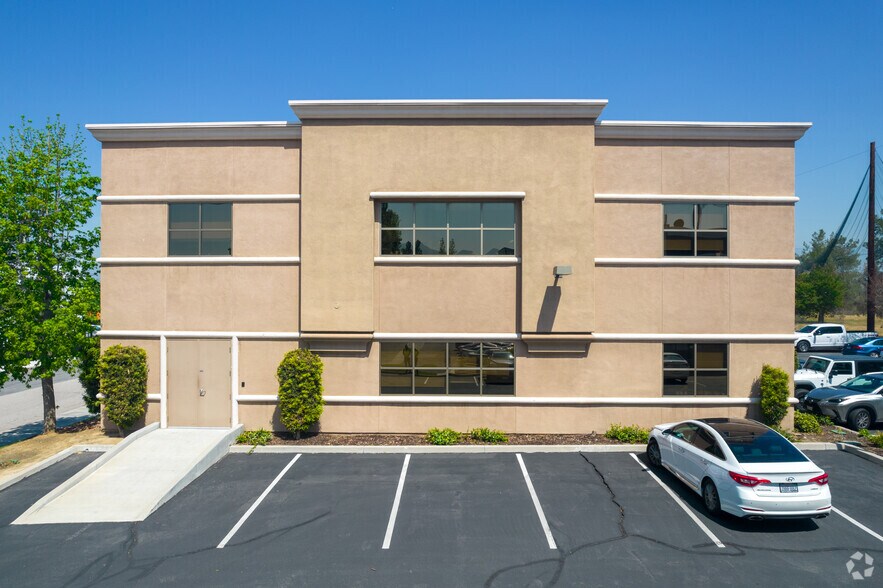 More Photos Of 1505 S D St, San Bernardino Office For Lease