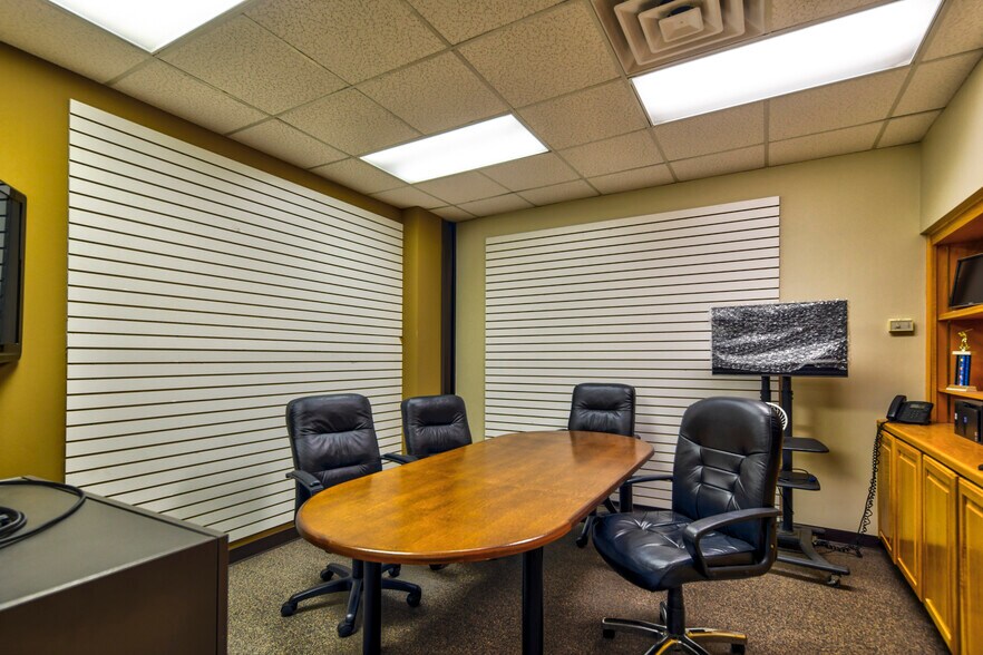 More Photos Of 6210 N Belt Line Rd, Irving Office For Lease