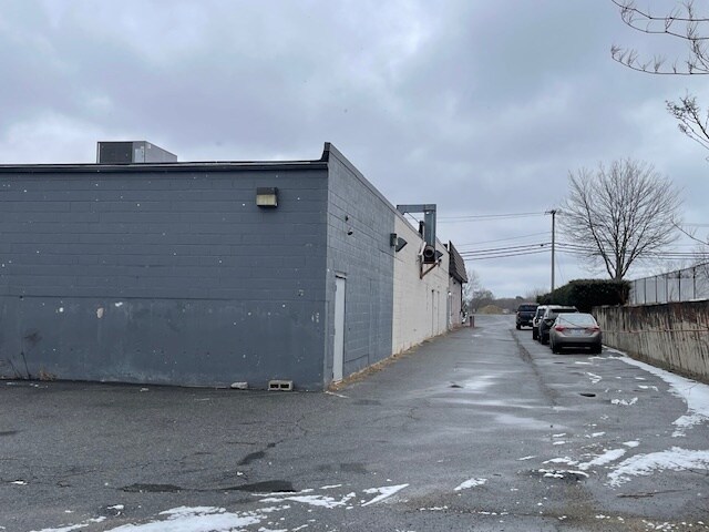 More Photos Of 11 Comstock Pky, Cranston Freestanding For Lease