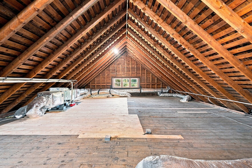More Photos Of 8 S Main St, New Milford Office For Sale