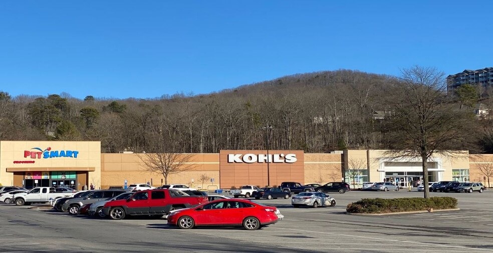 Primary Photo Of 4208-4210 Franklin Rd Sw, Roanoke Department Store For Lease