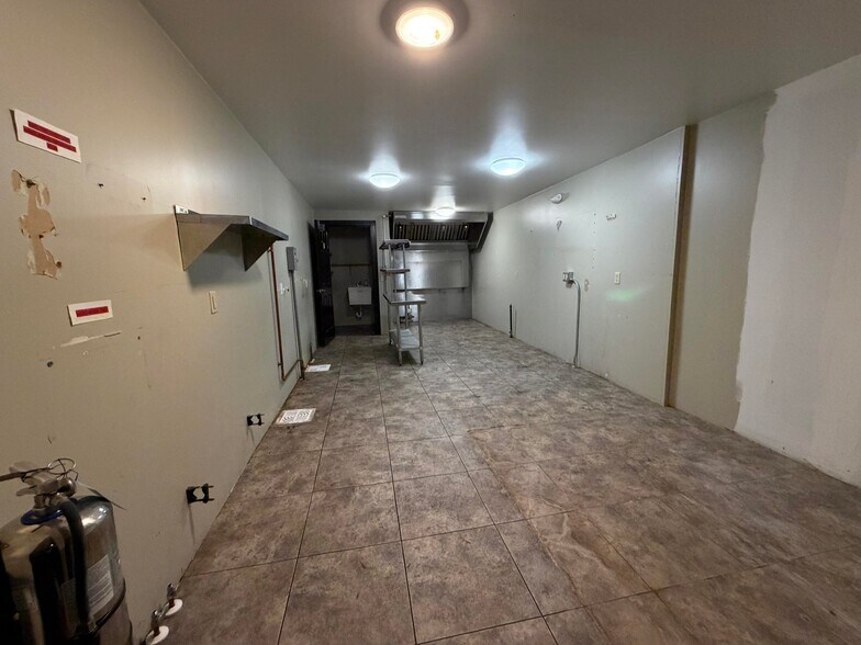 More Photos Of 103 N Fraley St, Kane Restaurant For Sale