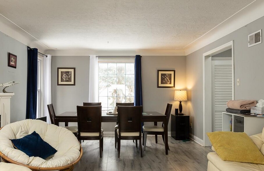 More Photos Of 1099 Hamilton Rd, London Multifamily For Sale